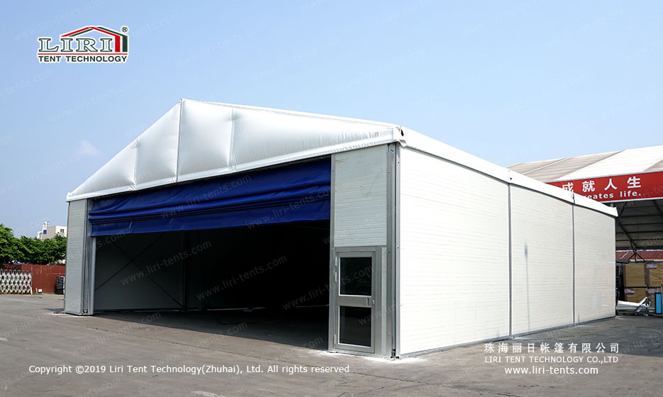 Tente-hangar pour avions n° 1