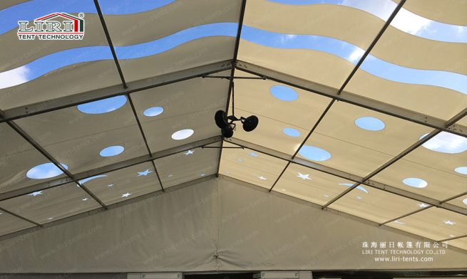 TENTE en tissu gravé