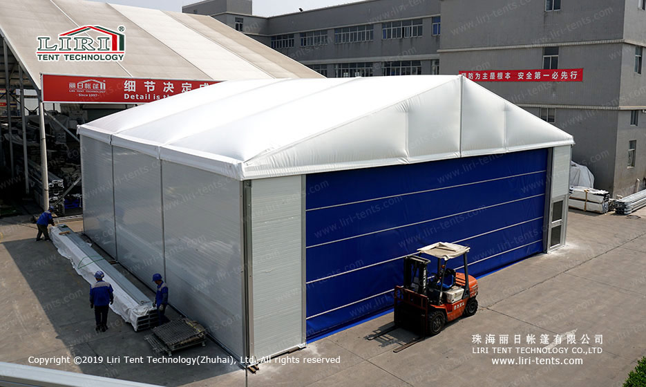 Structure de hangar sous forme de tente n° 1