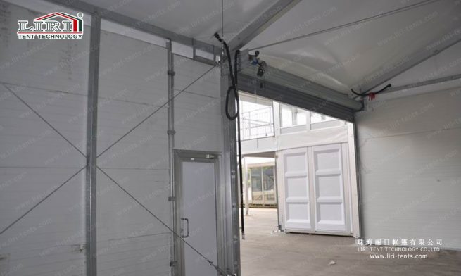porte roulante à commande électrique pour tente, à vendre