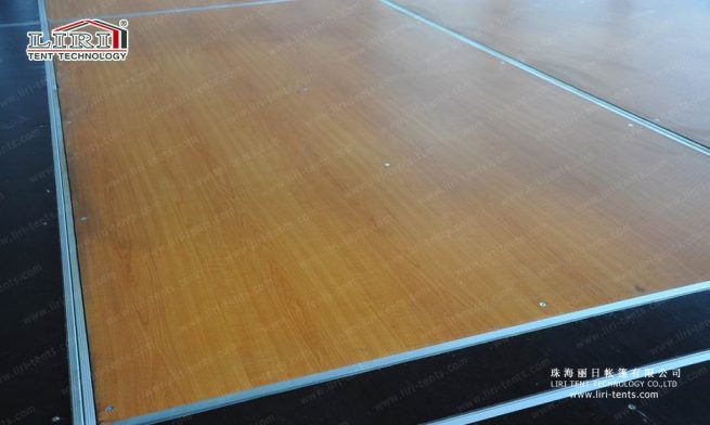 système de plancher de tente