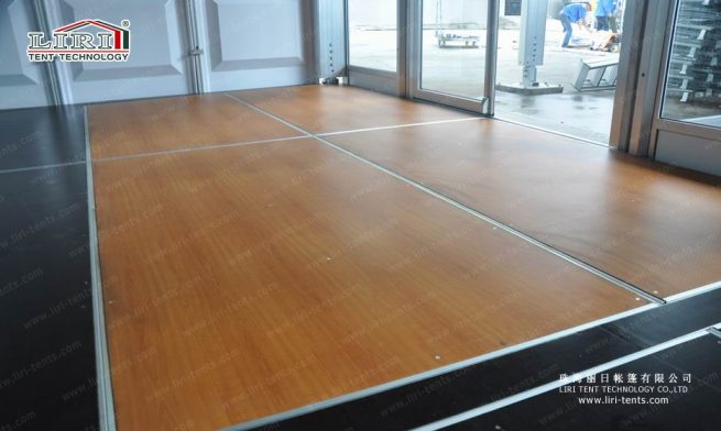 style de système de plancher de tente