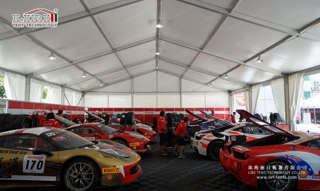 tente pour un festival de course automobile
