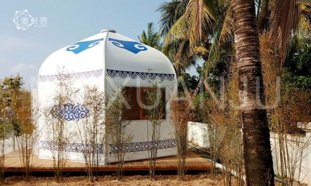 Tente de glamping de type yourte