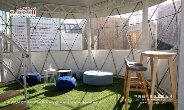 Tente de glamping « Hot Balloon » d'intérieur