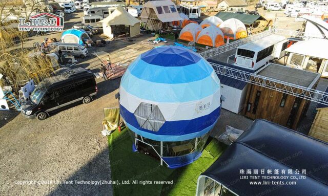 Tente de glamping de luxe en montgolfière