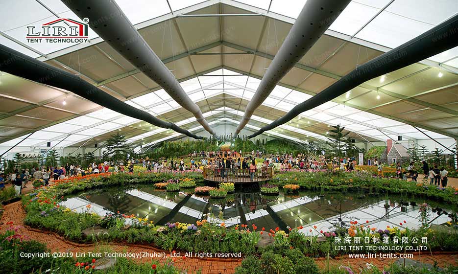 Tente de luxe pour exposition florale