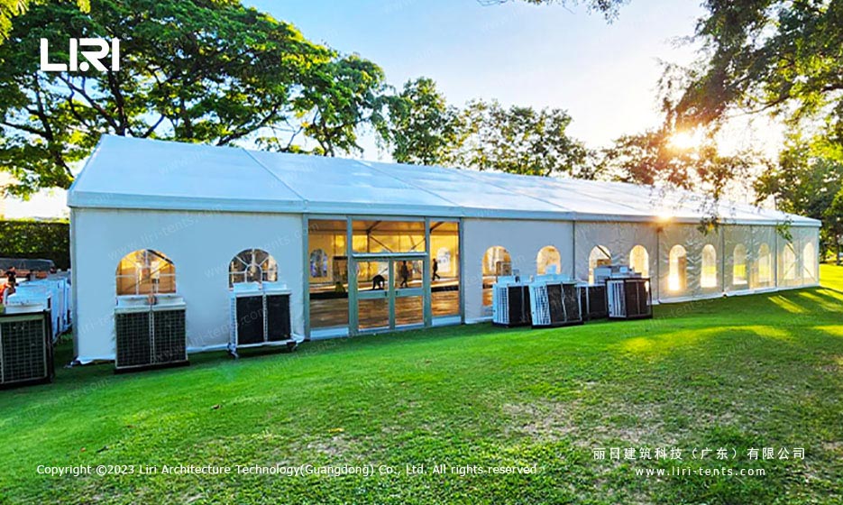 Location de tentes pour mariages en plein air